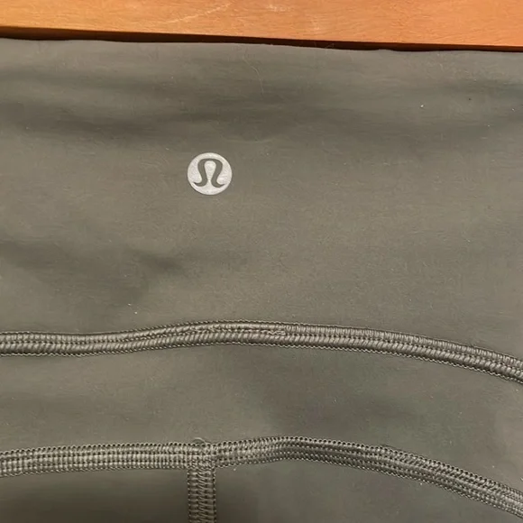 Lululemon Bootcamp Ready Tight - Picture 10 of 11